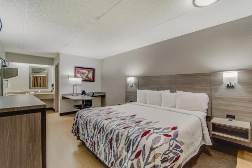 Red Roof Inn Columbia East - Fort Jackson image 15