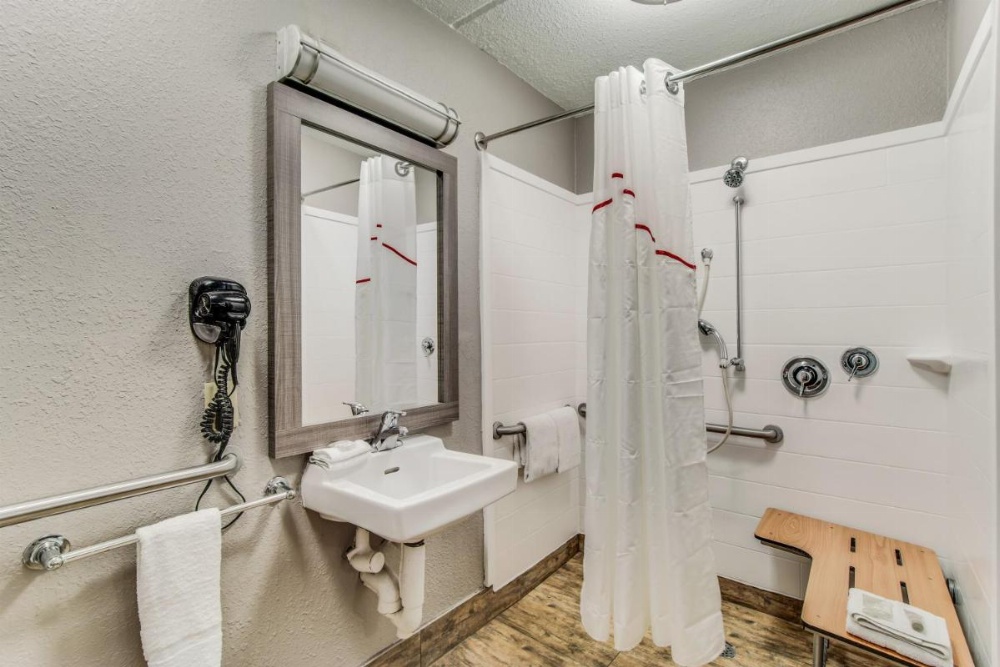 Red Roof Inn Columbia East - Fort Jackson Image 35