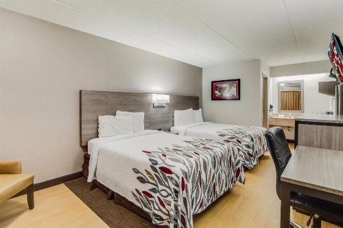 Red Roof Inn Columbia East - Fort Jackson image 8